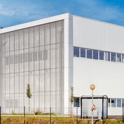 Construction of a multi-storey industrial building for one of the global leaders in orthopedics and medical-surgical equipment in Cestas (33).