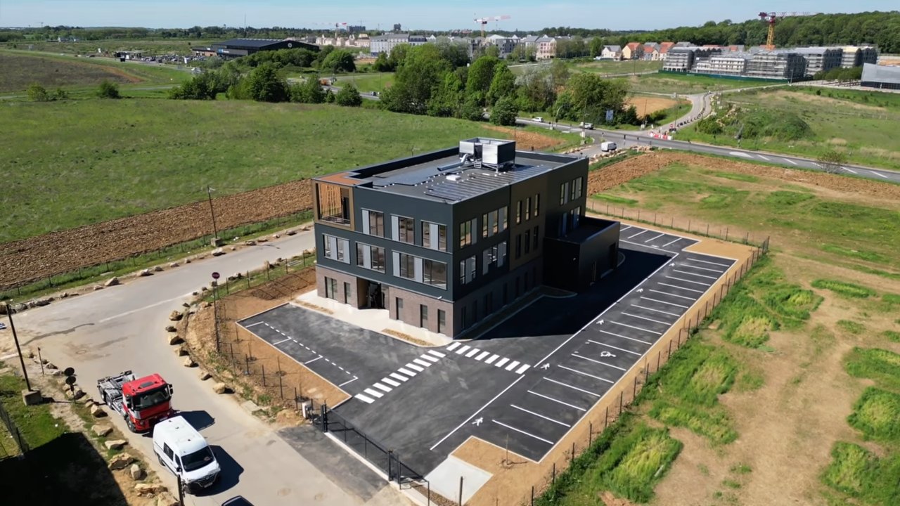 Construction du siège social de Synaps System à Coupvray : 1 500 m² sur 3 niveaux livrés par Axess